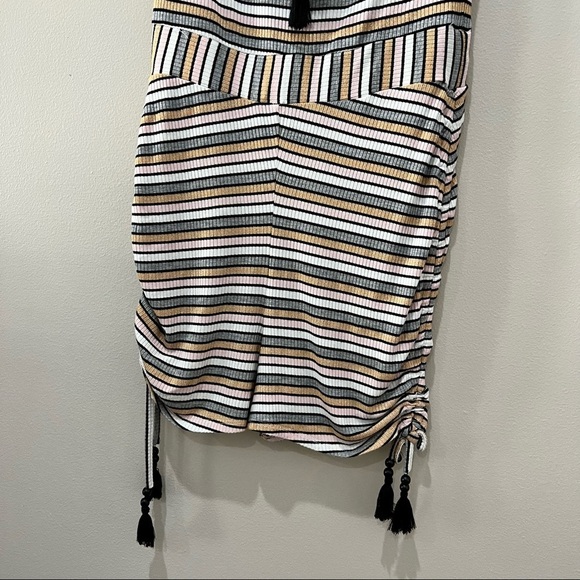 The Jetset Diaries TJD Roller Girl Romper Jumpsuit in size XS - Picture 7 of 13